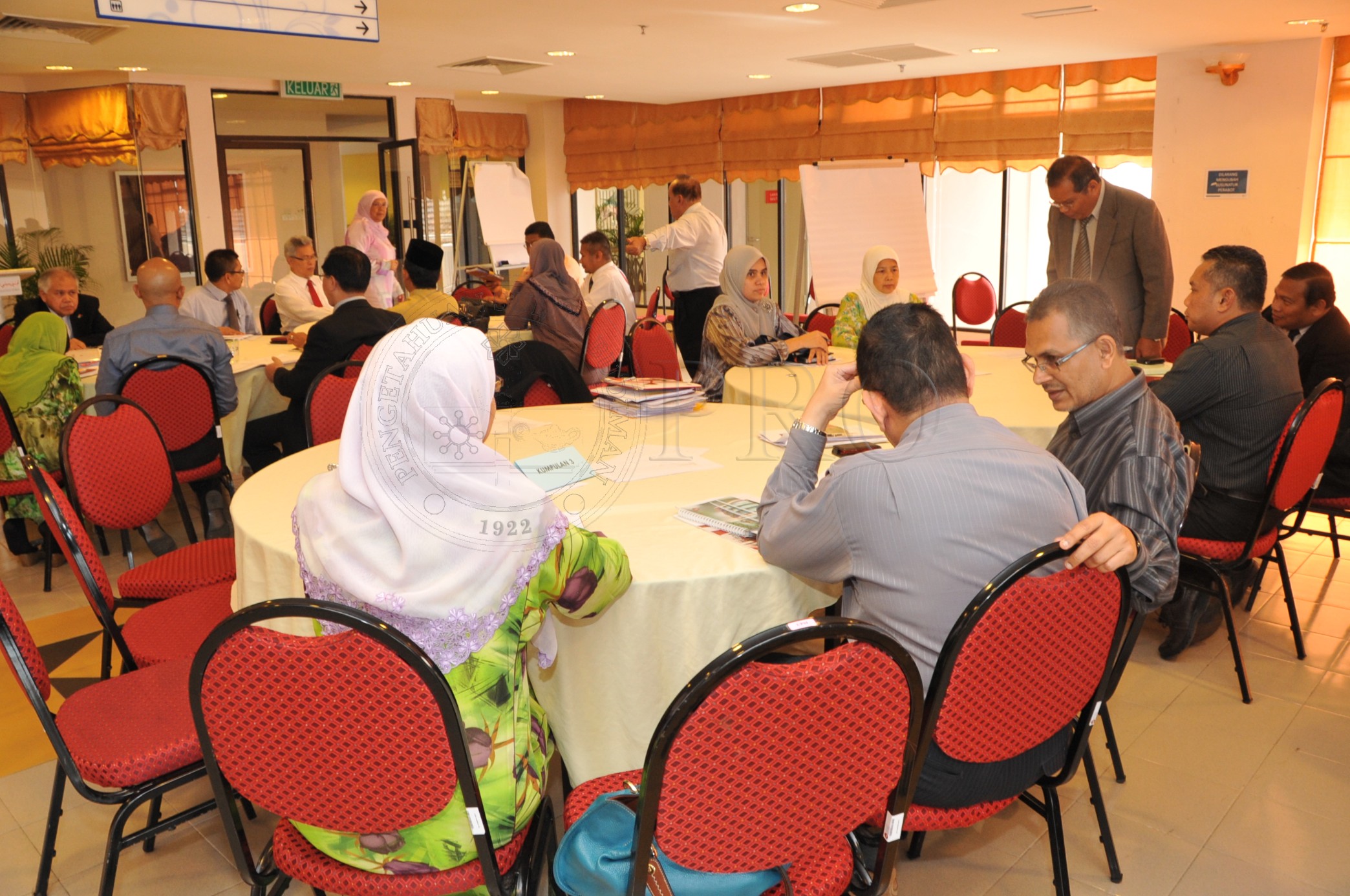 PRO 13 01 pelan PRO 6353